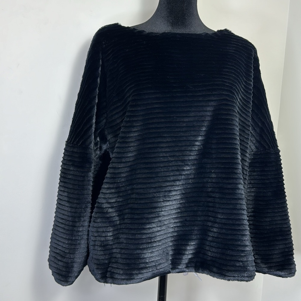 C. Wonder Black Ribbed Top - Picture 2 of 8